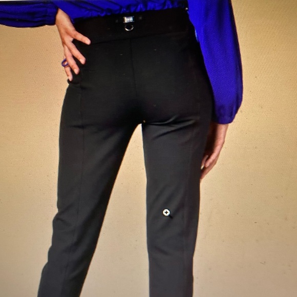 High - Everyday Couture. Style called Minimalist - Picture 2 of 16